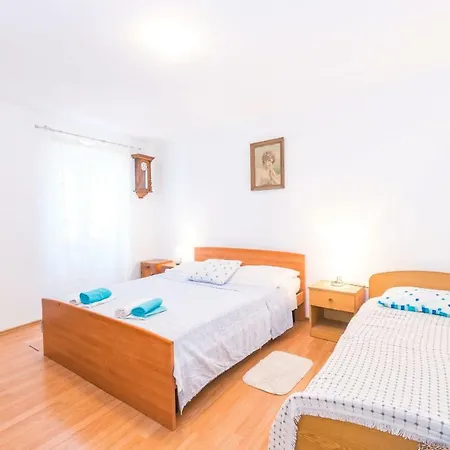 Apartman Beautiful Rustical Ana In The Heart Of