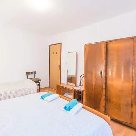 Beautiful Rustical Ana In The Heart Of Apartman Rovinj